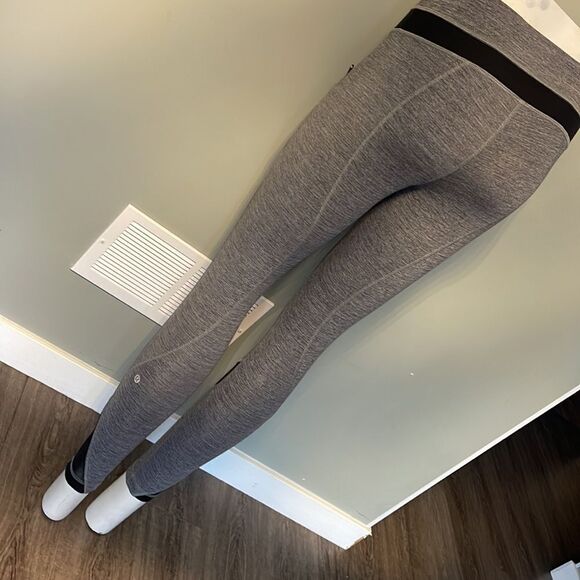 Lululemon size 6 leggings - Picture 2 of 3